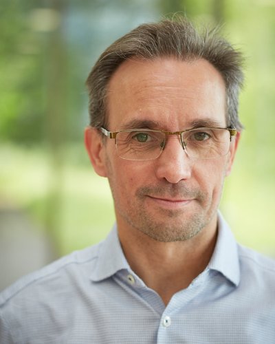 Dr Jonathan Read